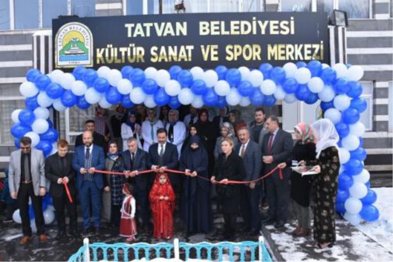 Tatvan Belediyesi Kültür, Sanat ve Spor Merkezi’nin Açılışı Yapıldı