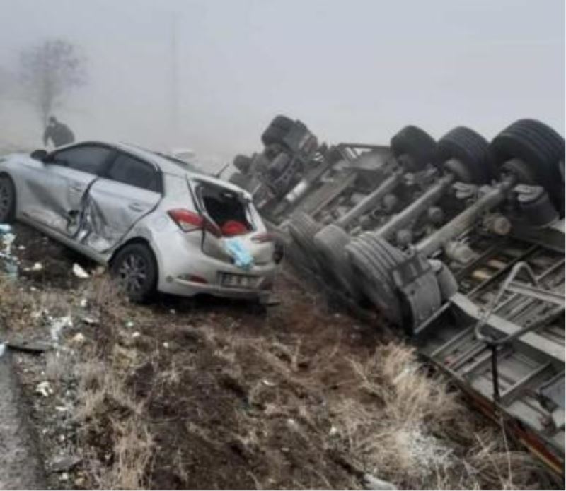 Rahva’da zincirleme trafik kazası : 1 ölü, 5 yaralı