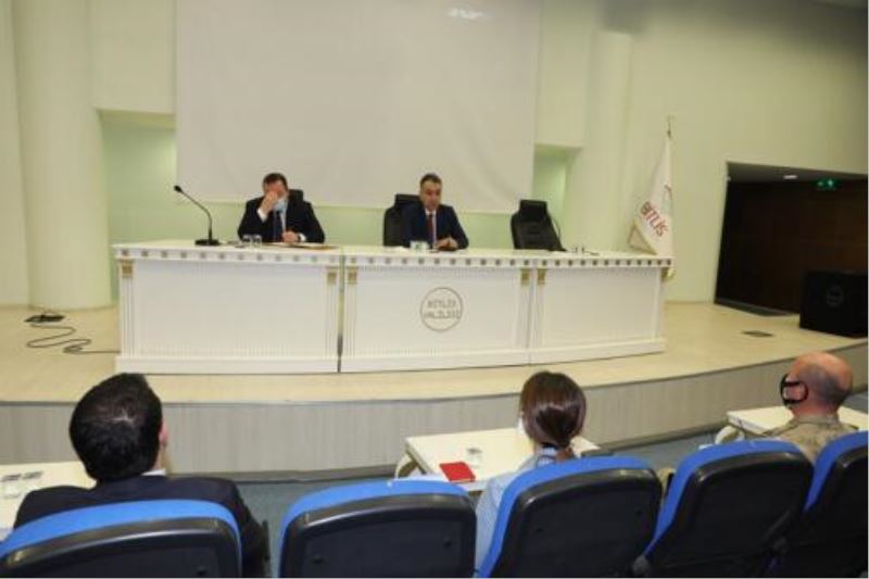 Bitlis Valisi Oktay Çağatay Başkanlığında İl İdare Şube Başkanları Toplantısı Düzenlendi.