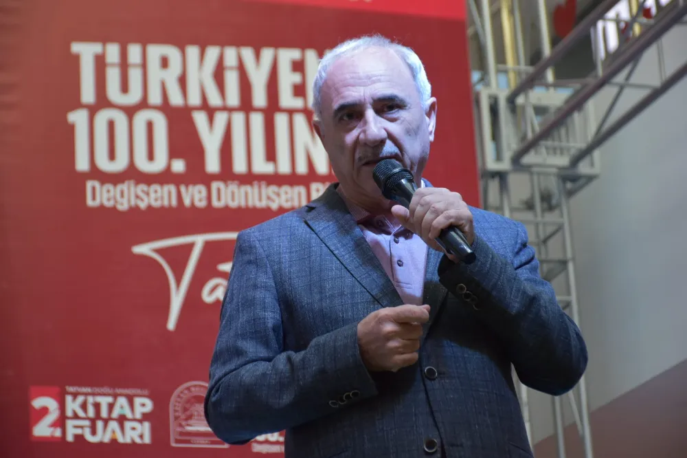 Şair Nurullah Genç  Tatvanlılarla Buluştu