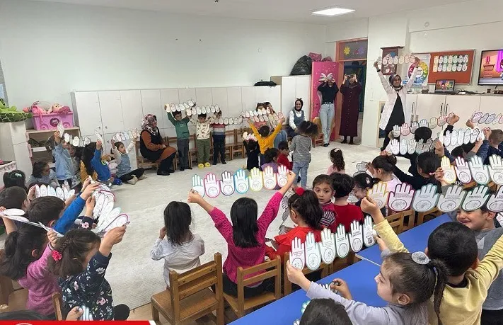 Bitlis’te Öğrencilere Hijyen ve  El Yıkama Eğitimi Verildi 