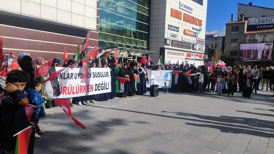 Tatvanlı Kadınlardan Filistin