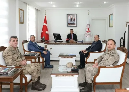 Bitlis Valisi Karaömeroğlu, Tatvan’ı Ziyaret Etti