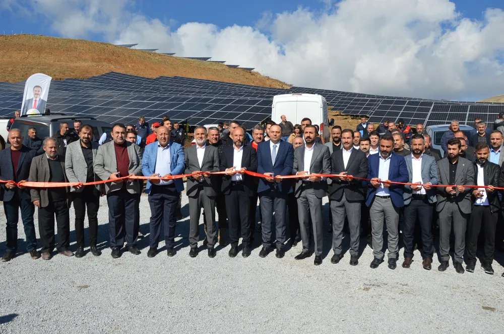 TATVAN’DA GÜNEŞ ENERJİSİ SANTRALİ AÇILIŞI YAPILDI