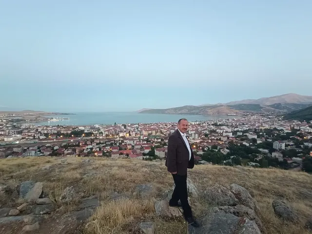 Tatvan Belediye Başkan Aday Adayı Alan : “Tatvan’da Çalışanı Olmayan Her Aileden  En Az Bir Kişiye İstihdam Sağlayacağız” 