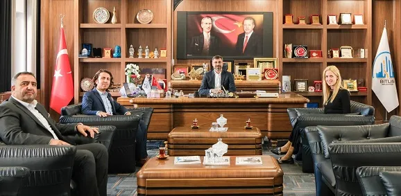 Bitlis Belediye Başkanı Tanğlay’dan  Sinema Sanatçılarına Teşekkür