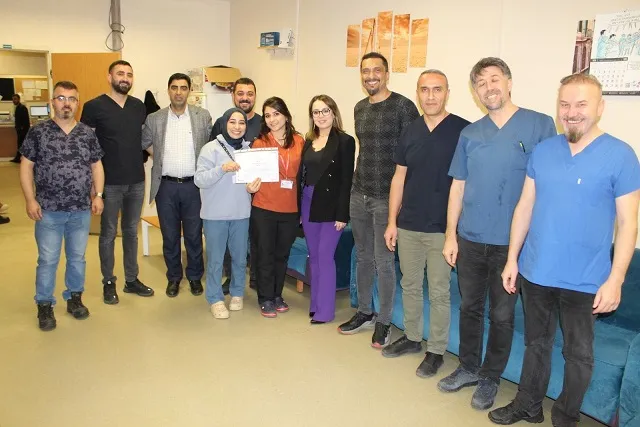 Tatvan Devlet Hastanesi’nde Tam Puan  Alan Birimlere Teşekkür Belgesi Verildi