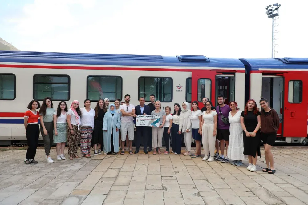 ‘Turistik Tatvan Treni’ Ankara