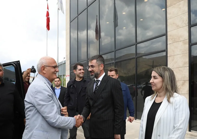 AK Parti Genel Merkez Yerel Yönetimler Başkanı  Yusuf Ziya Yılmaz Bitlis Belediyesi