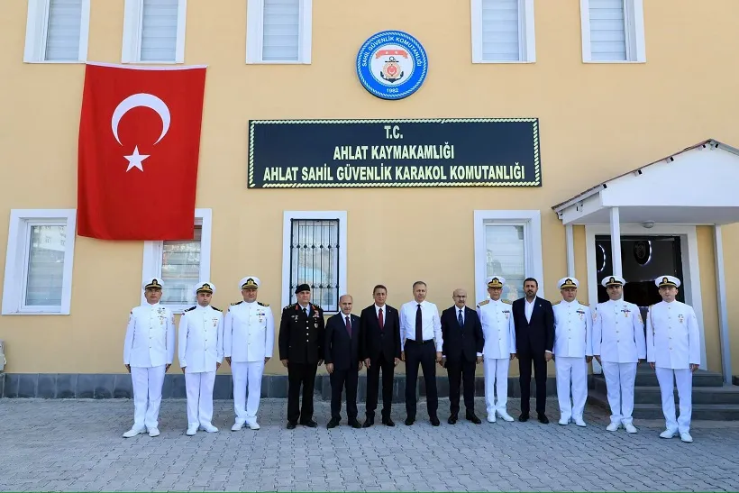 İçişleri Bakanı Yerlikaya’dan, Ahlat Sahil  Güvenlik Karakol Komutanlığına Ziyaret