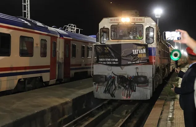 Turistik Tatvan Treni İkinci Kez Karşılandı