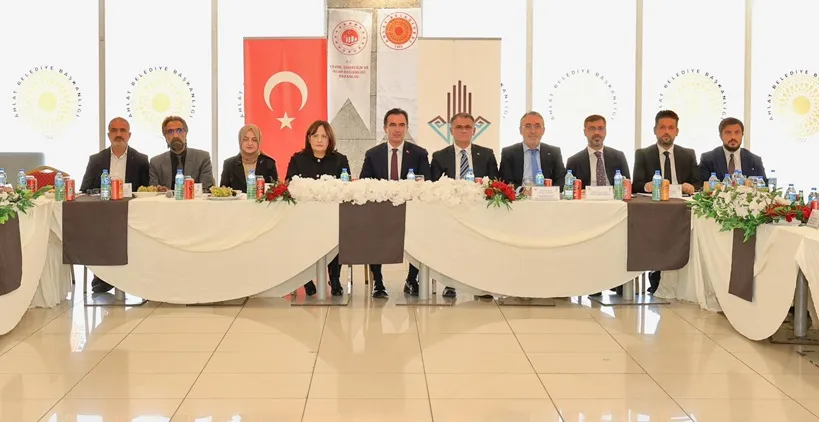 VAN GÖLÜ EYLEM PLANI AHLAT’TA MASAYA YATIRILDI