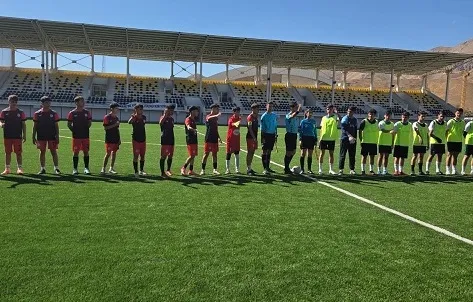 Bitlis’te Okul Sporları Futbol Gençler A Mahalli Müsabakaları Başladı