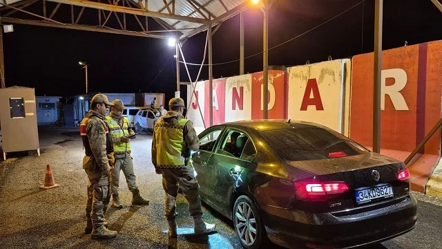 Tatvan’da Jandarmadan Geniş  Kapsamlı Huzur Uygulaması