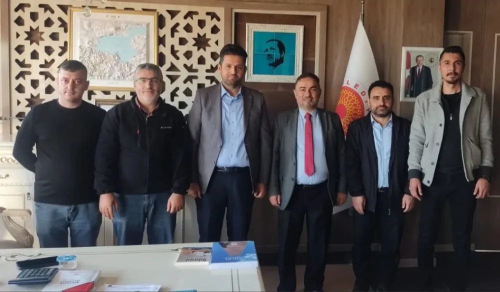 Müdür Oranlı ve Ahlat yerel basını Başkan Gülmez ile bir araya geldi