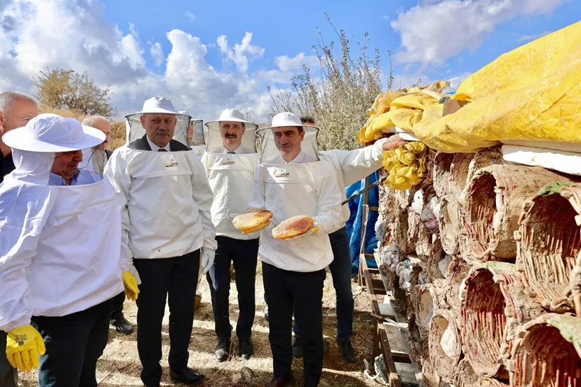Bitlis’te Coğrafi İşaretli Bal Hasadı Gerçekleştirildi