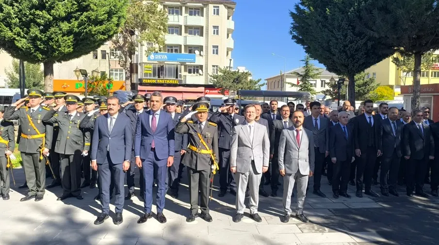 Tatvan’da Cumhuriyet Bayramı Kutlamaları Başladı