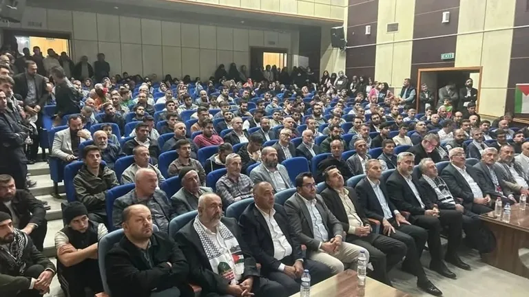 Bitlis’te “Gazze Kimin Tufanı” Programına Yoğun İlgi
