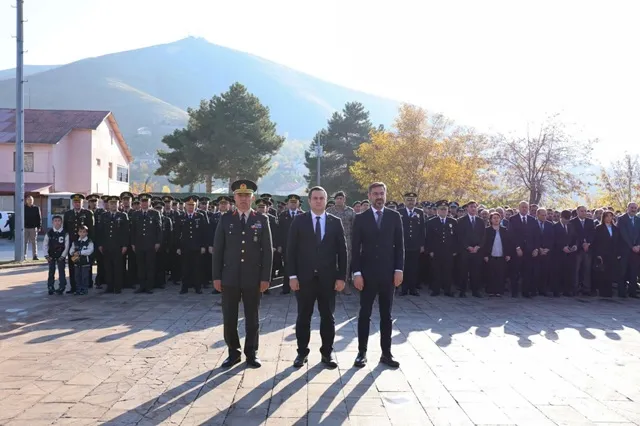 Bitlis’te 10 Kasım Atatürk’ü Anma Programı Düzenlendi