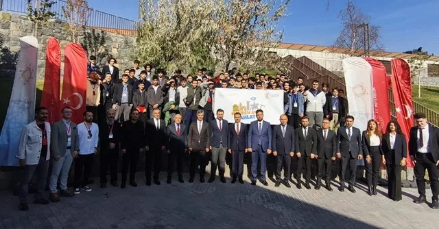 “Maziden Âtiye Ahlat” Programı Başladı