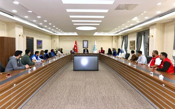 Gençler, Üniversite ile İş Birliği Fırsatlarını Görüştü