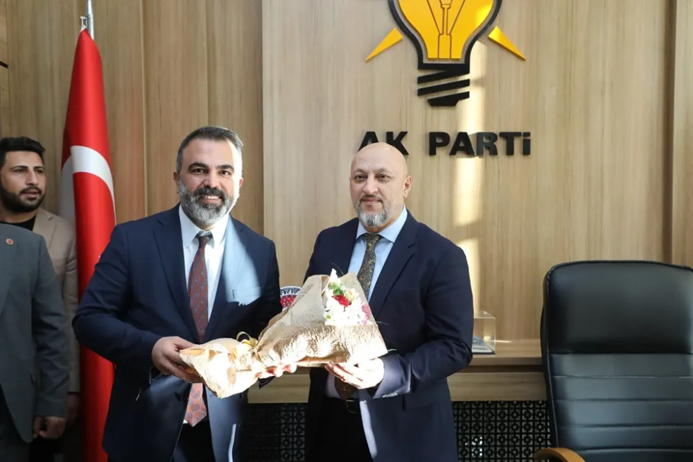 AK Parti Bitlis İl Başkanlığı’nda Devir Teslim Töreni 