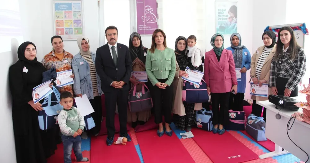 “Hoş Geldin Bebek” Projesiyle Ahlat’ta Anne Adaylarına Moral ve Destek