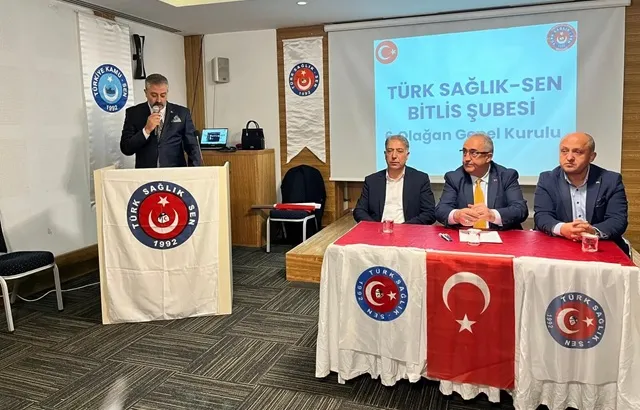 Yüksel Koçak, Türk Sağlık-Sen Bitlis Şubesi Başkanlığında Yeniden Seçildi