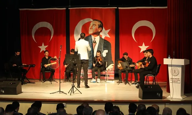 Bitlis’te Öğretmenler Günü Kutlandı