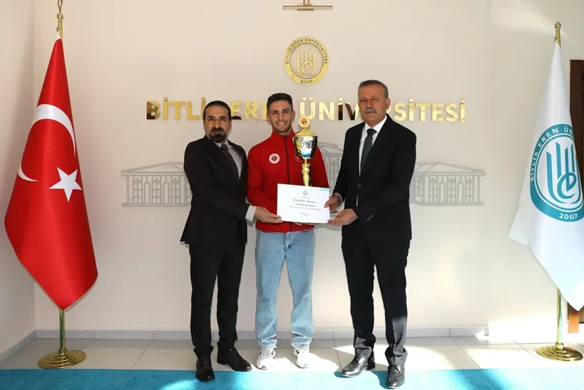 BEÜ’lü Karayılan Kick Boks Şampiyonu Oldu