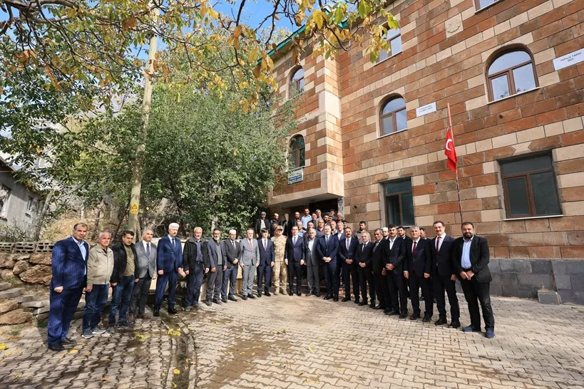 Vali Karakaya, Mutki İlçesindeki  Yatırımları Yerinde İnceledi