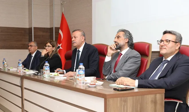 Rektör Elmastaş’tan Yeni Dönem Öncesi Akademik Kurul Toplantıları