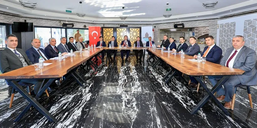 TATVAN’DA 2025 YILI YATIRIM VE KÖYDES  DEĞERLENDİRME TOPLANTISI YAPILDI