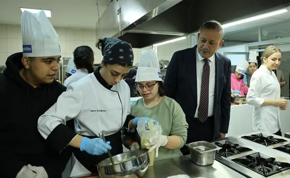 BEÜ ve Ahlat MTAL’den Engelliler Haftası’na Özel Mutfak Etkinliği