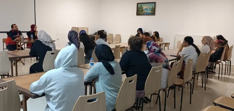 Tatvan KYK’da Kız Öğrencilere “Evlilik Öncesi  Eğitim ve Şiddetle Mücadele” Semineri