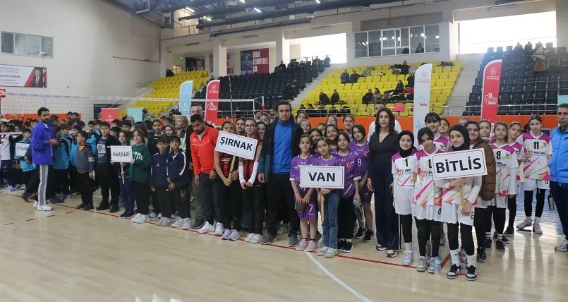 Küçükler Erkek-Kız Okul Sporları Voleybol Grup Müsabakaları Başladı