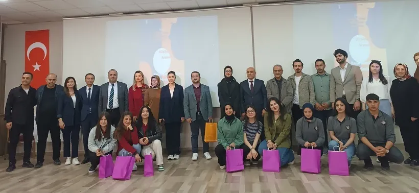 Bitlis’te Liseler Arası  Münazara Finali Yapıldı