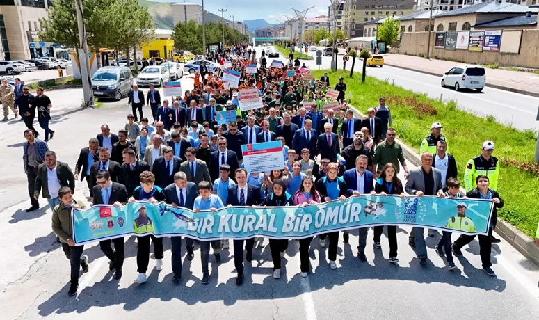 Bitlis’te Trafik Haftası  Etkinlikleri Düzenlendi