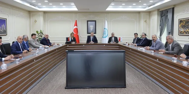 BEÜ’de Fakülte ve Yüksekokul Sekreterleri  ile İstişare Toplantısı Düzenlendi