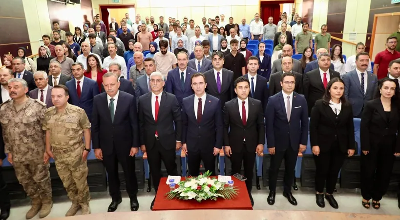 Bitlis’te “Zaferin Adı Türkiye”  Konferansı Düzenlendi