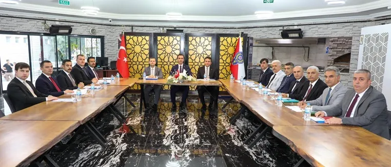 Tatvan’da  İl Özel İdaresi 2025 Yılı  Yatırım Programı Toplantısı Yapıldı
