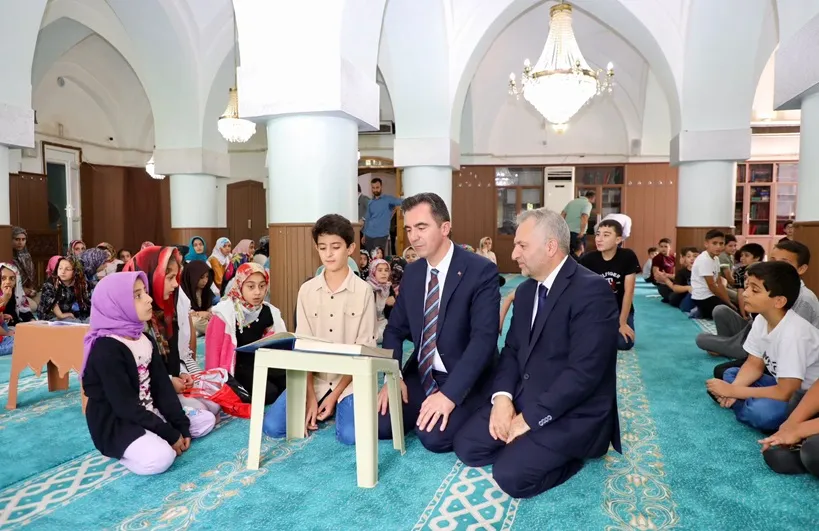 Vali Ahmet Karakaya’dan  Yaz Kur’an Kurslarına Ziyaret