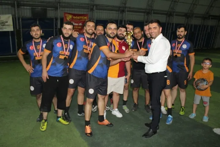 Geleneksel Futbol Turnuvasında Şampiyon Acil Servis Takımı Oldu