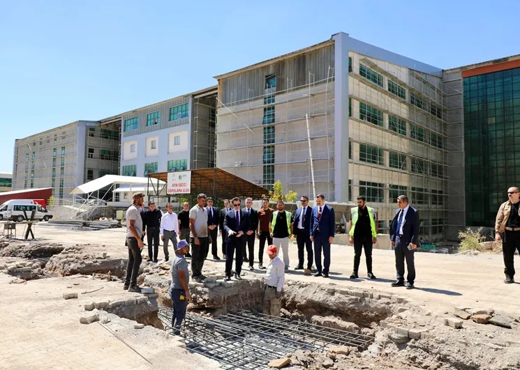 VALİ KARAKAYA ENERJİ VERİMLİLİĞİ  PROJESİNİ YERİNDE İNCELEDİ