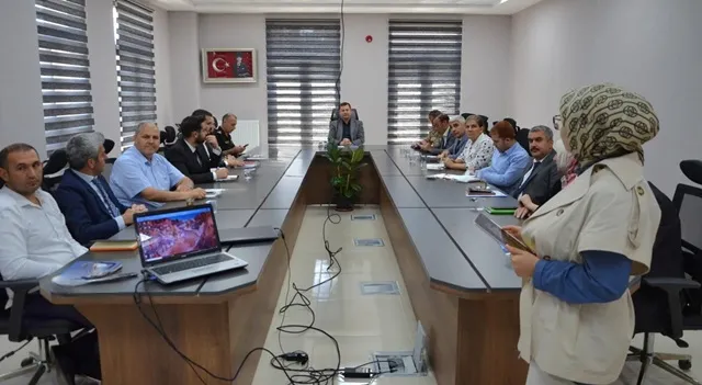 Tatvan Kaymakamı Demirer,  Kurum Amirleriyle Bir Araya Geldi