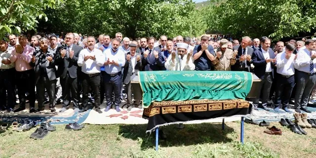 Bitlis İl Genel Meclis Başkanı Ali Akın,  Son Yolculuğuna Uğurlandı