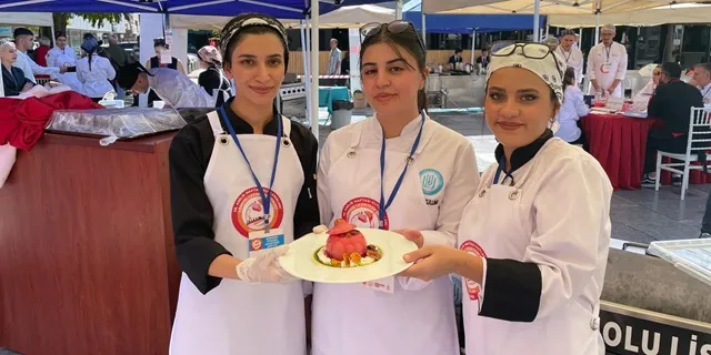 BEÜ, Üniversiteler Arası Yemek Yarışmasında Türkiye İkincisi Oldu