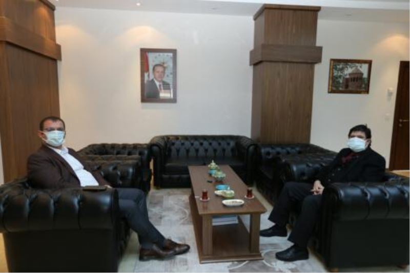 Tatvan Kaymakamı Erdemir’den Rektör Yardım’a Ziyaret