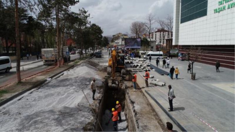 Tatvan’da Altyapı Çalışmaları Devam Ediyor