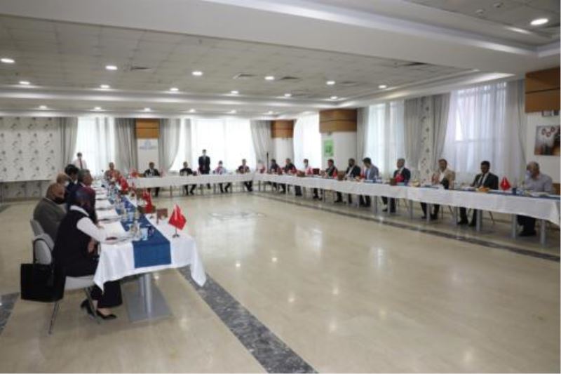 Vali Çağatay, gazilerle bir araya geldi